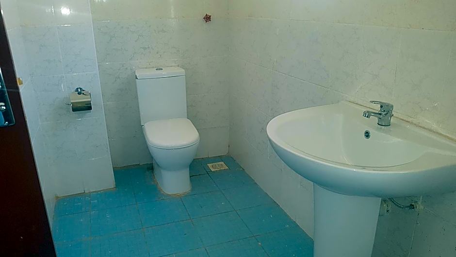 Calabash Hotel, Migori