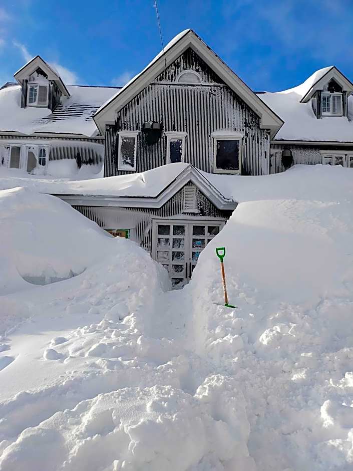 Madarao Mountain Lodge