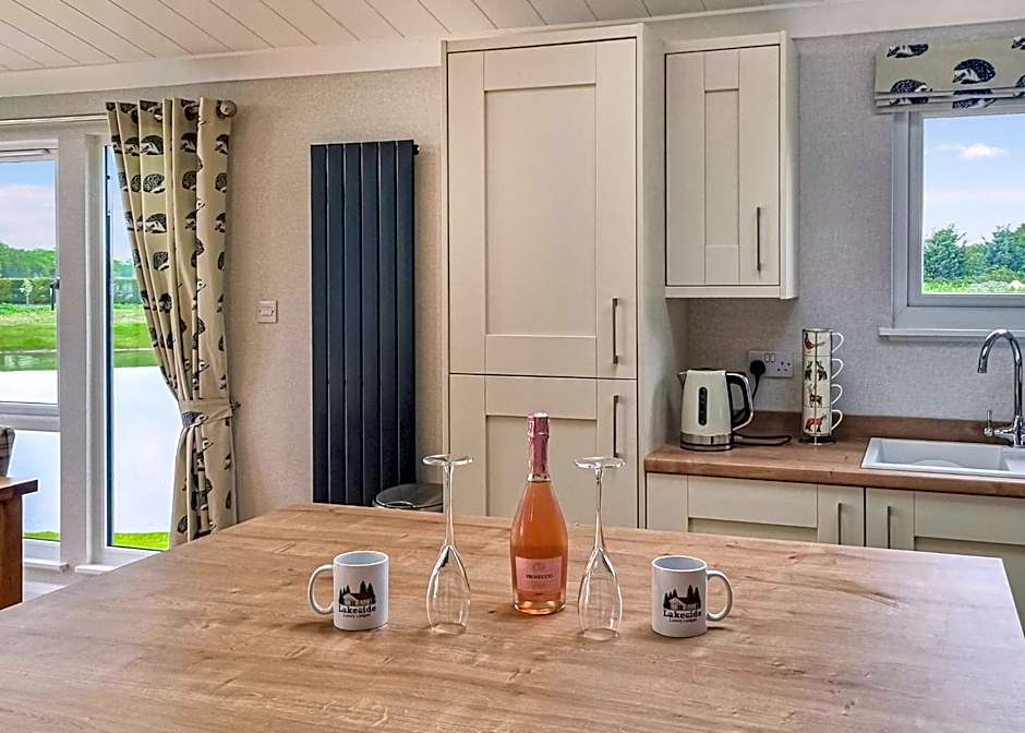 Lakeside Luxury Lodges