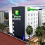Holiday Inn Express & Suites Guadalajara Aeropuerto By IHG