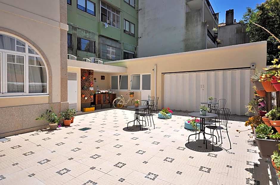 Porto Charming Hotel