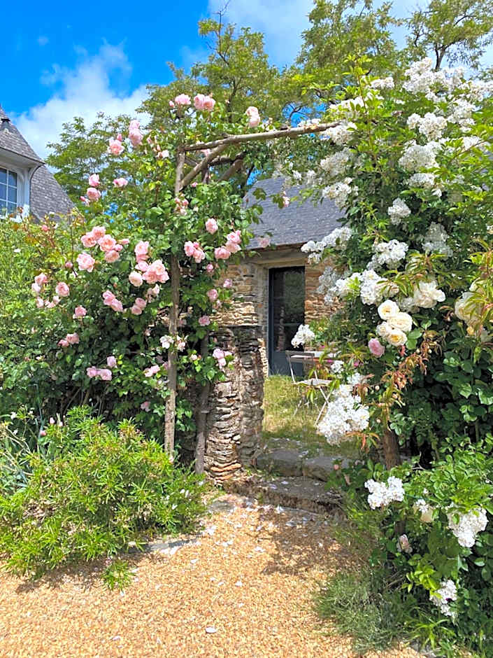 La Moulinière, jolie longère du XVIIè 25, chemin de la Source