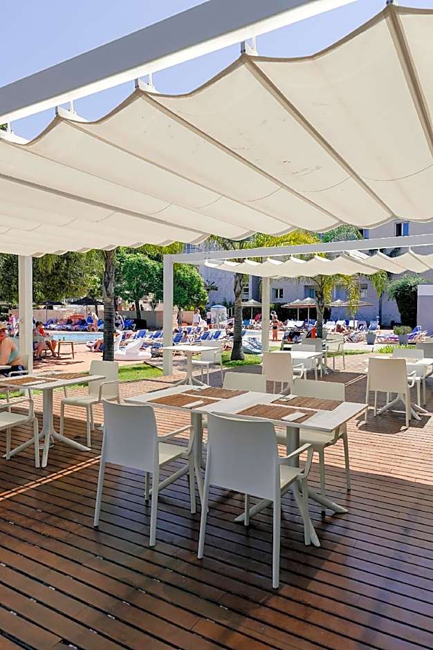 Marina Club Suite Hotel