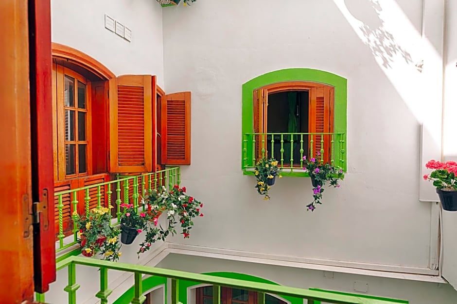 Charming Nerja Hostel