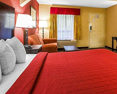 1 King Bed, Smoking