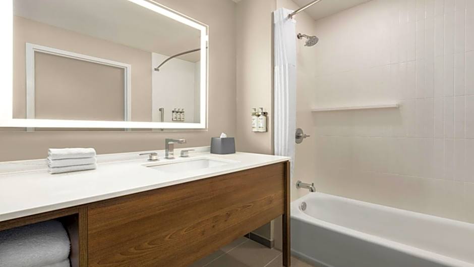 Staybridge Suites Lexington S Medical Ctr Area By IHG