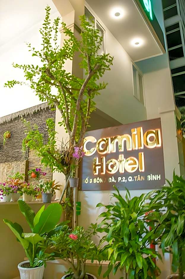 Camila Airport Hotel