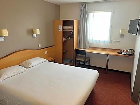 Family Room (Connecting Room)