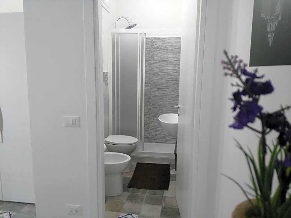 Quattroquarti Stradivari Home