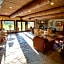 Daniels Summit Lodge