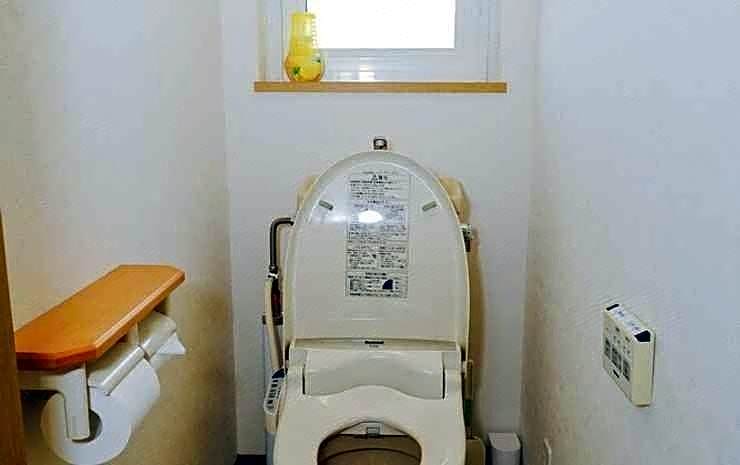 Donguri House