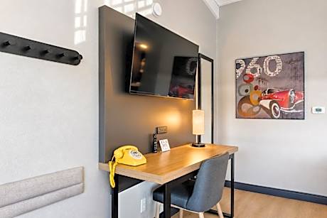 Superior Queen Room with Two Queen Beds
