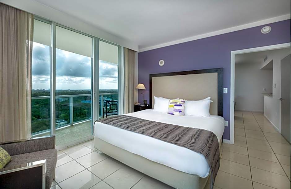 Photo 1 of 8 of 1 King Bed with Sofabed Suite, Bay View, Balcony