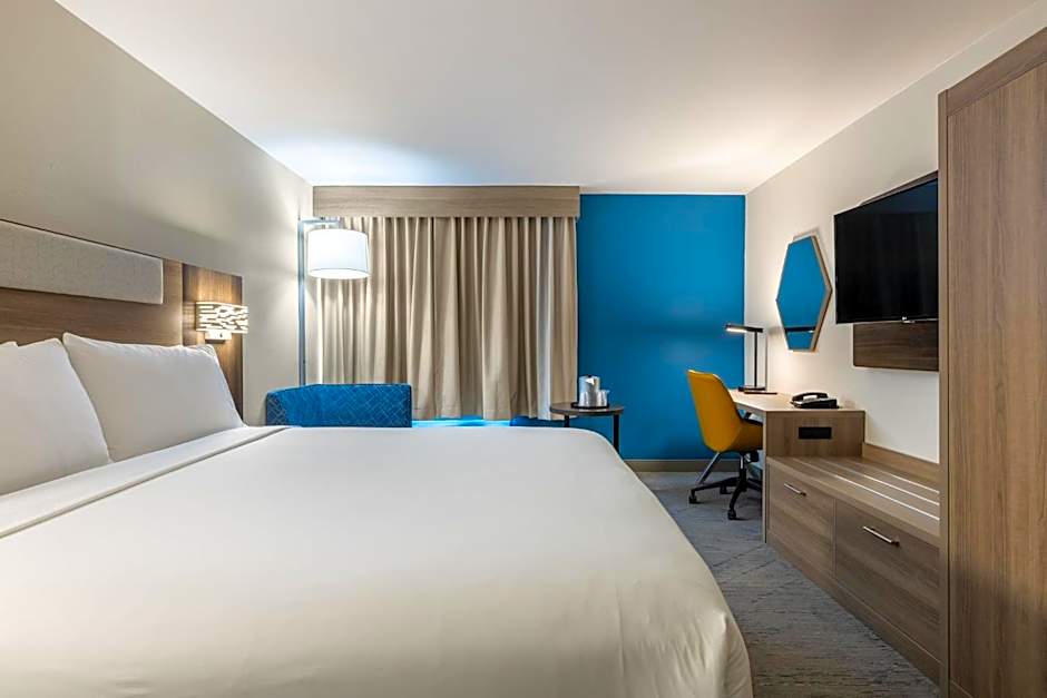 Holiday Inn Express Van Nuys By IHG