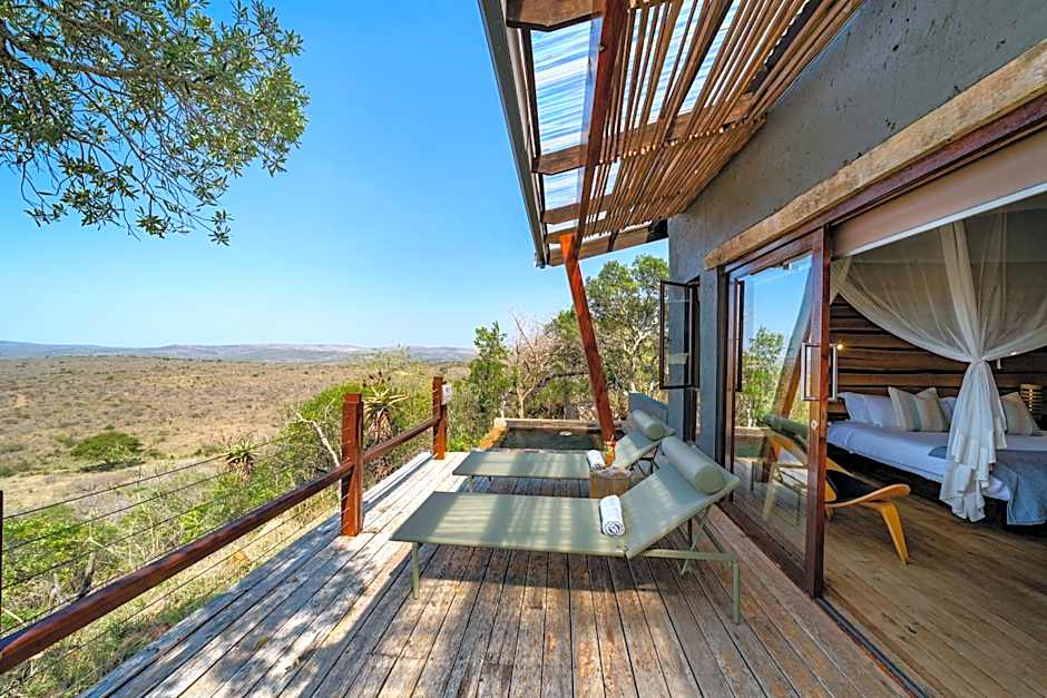 Rhino Ridge Safari Lodge