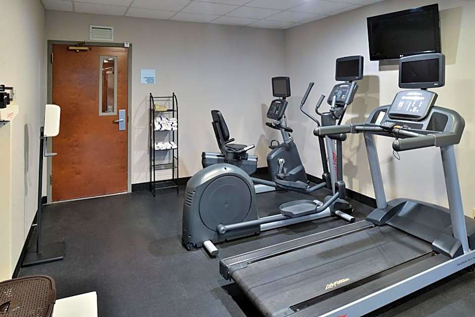 Holiday Inn Express Lewisburg - New Columbia By IHG