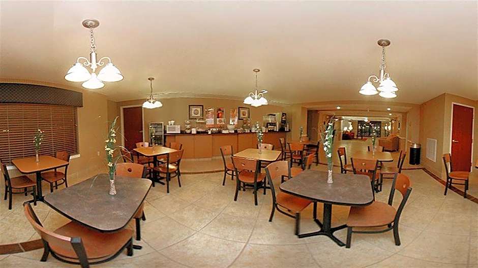 Sleep Inn & Suites East Chase