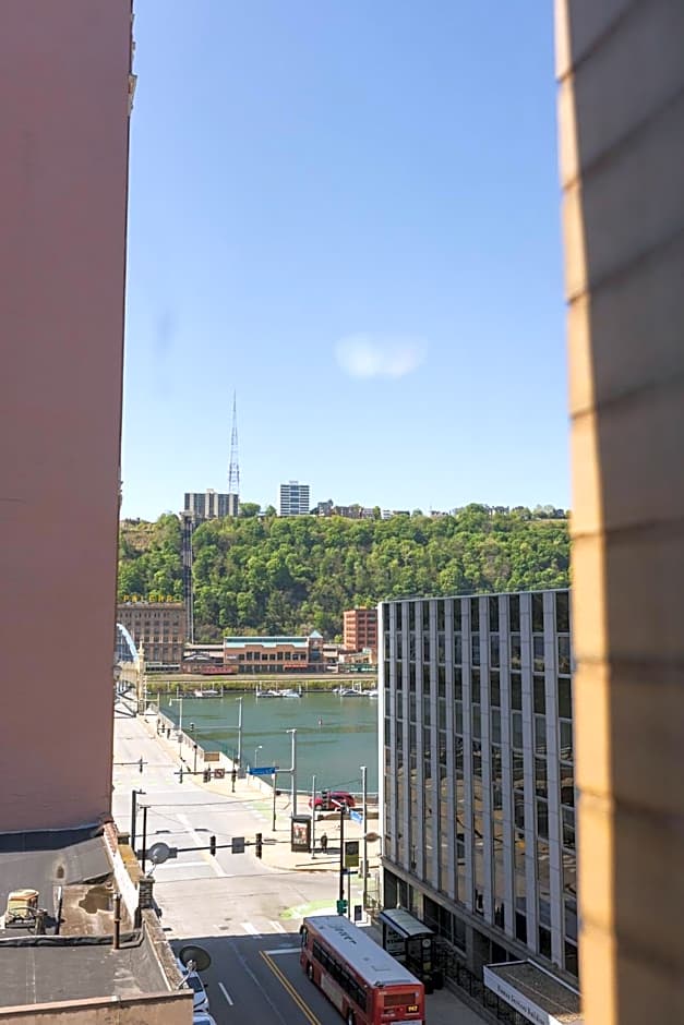 Stay Pittsburgh