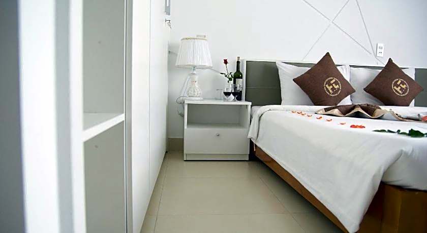 Poetic Hue Hotel & Spa