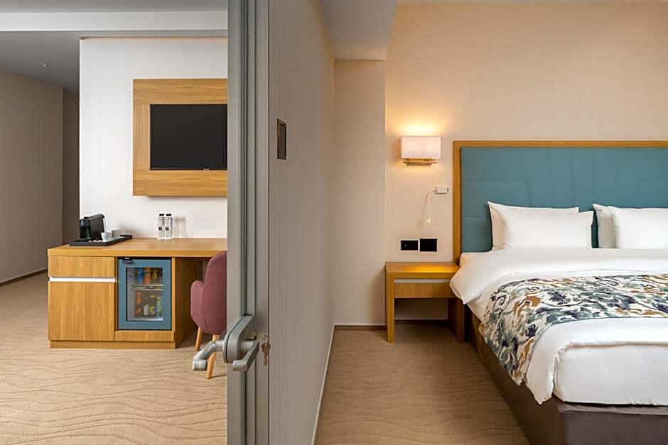 Alma Health & Spa Retreat