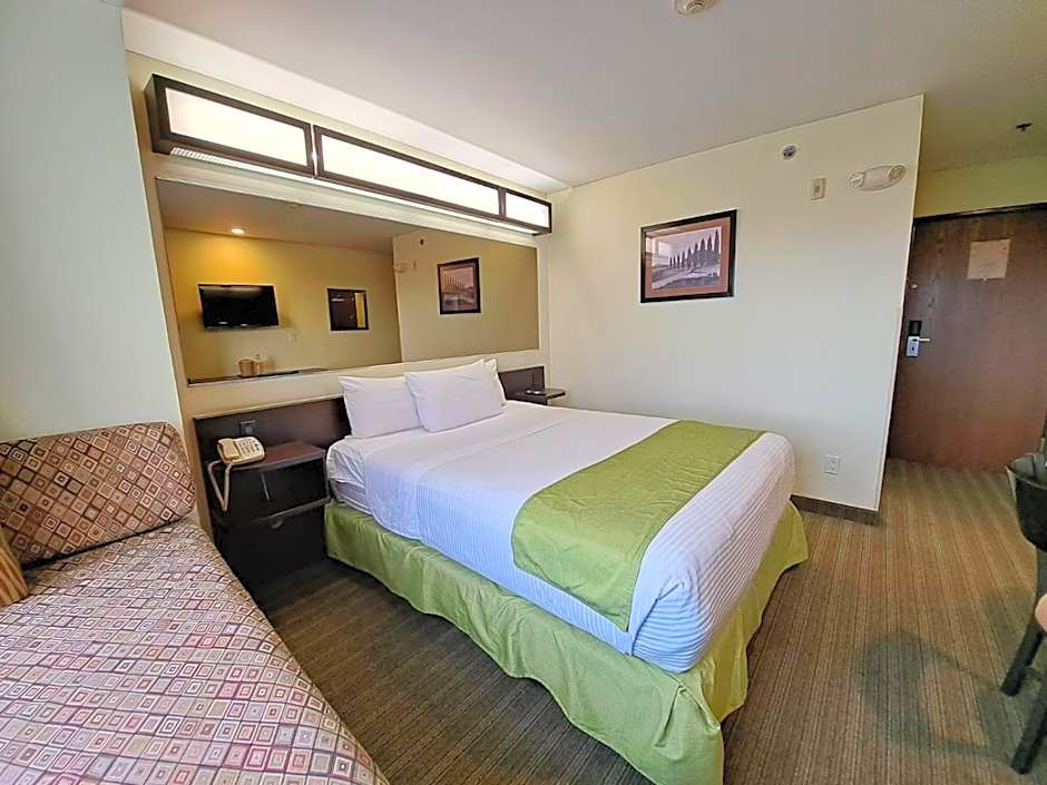 Microtel Inn & Suites By Wyndham Toluca