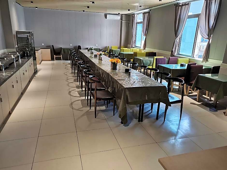 GreenTree Inn Xi'an Xincheng District Raily Station Wukou Metro Station Hotel