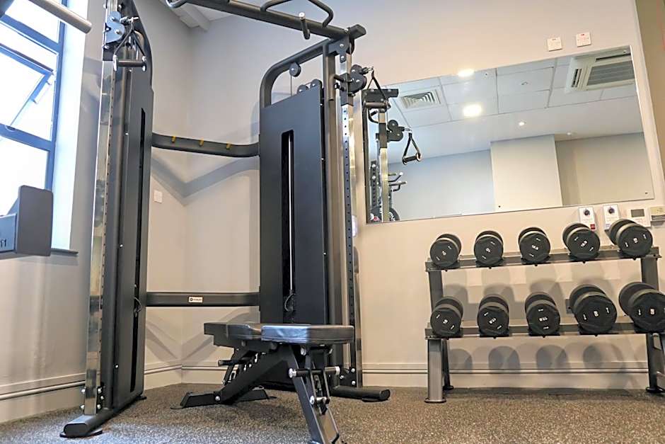 Holiday Inn Express Belfast City Queens Quarter By IHG