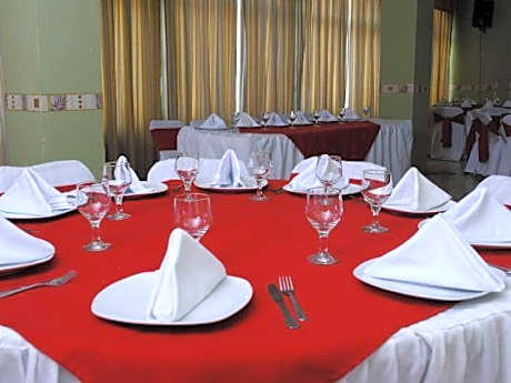 Hotel Arcos del Parque