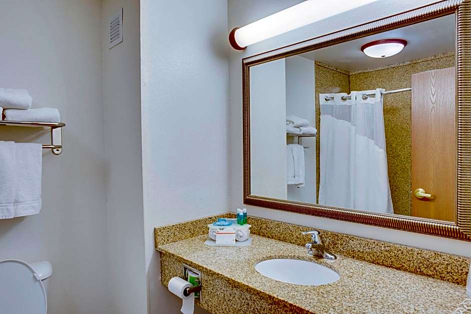 Holiday Inn Express Hotel & Suites Oklahoma City-Bethany By IHG