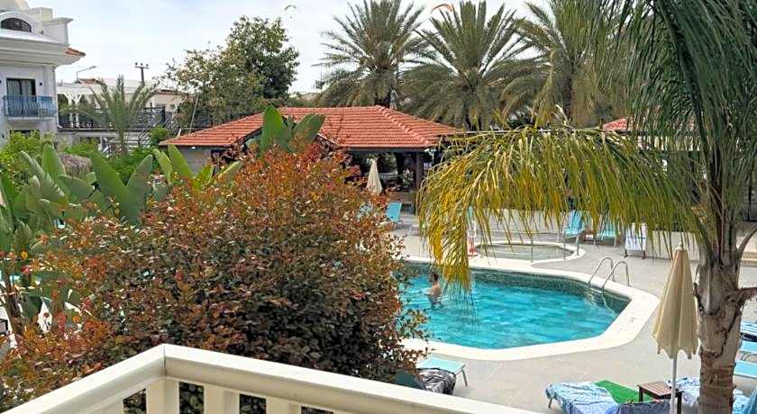 Blue Star Hotel