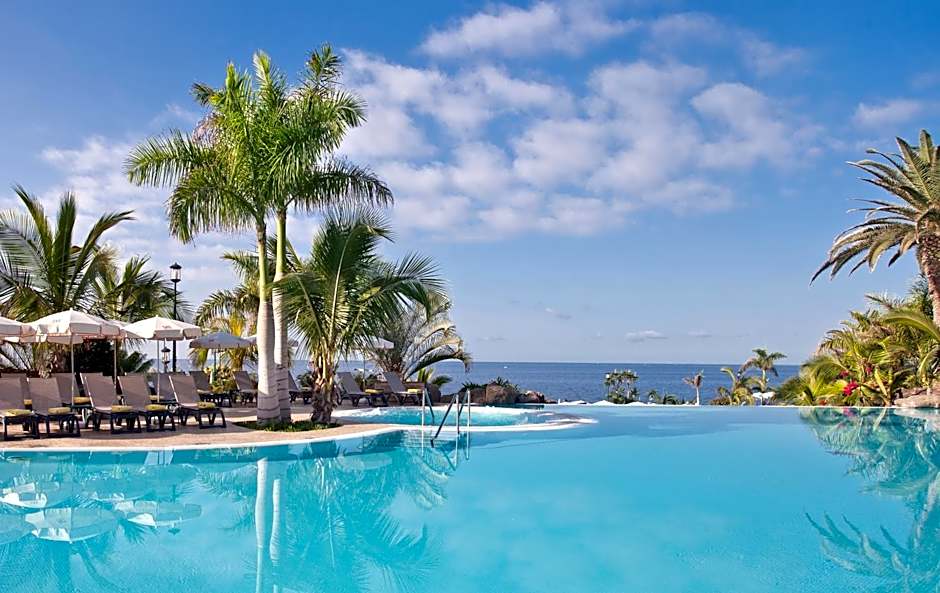 Adrián Hoteles Roca Nivaria