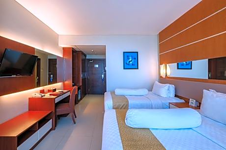 Twin Room with City View