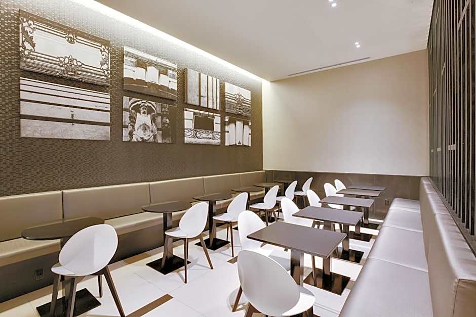 The Hotel @ Fifth Avenue