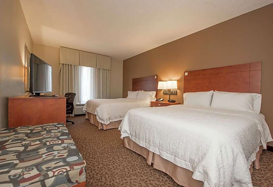 Photo 1 sur 2 de 2 Queen Beds