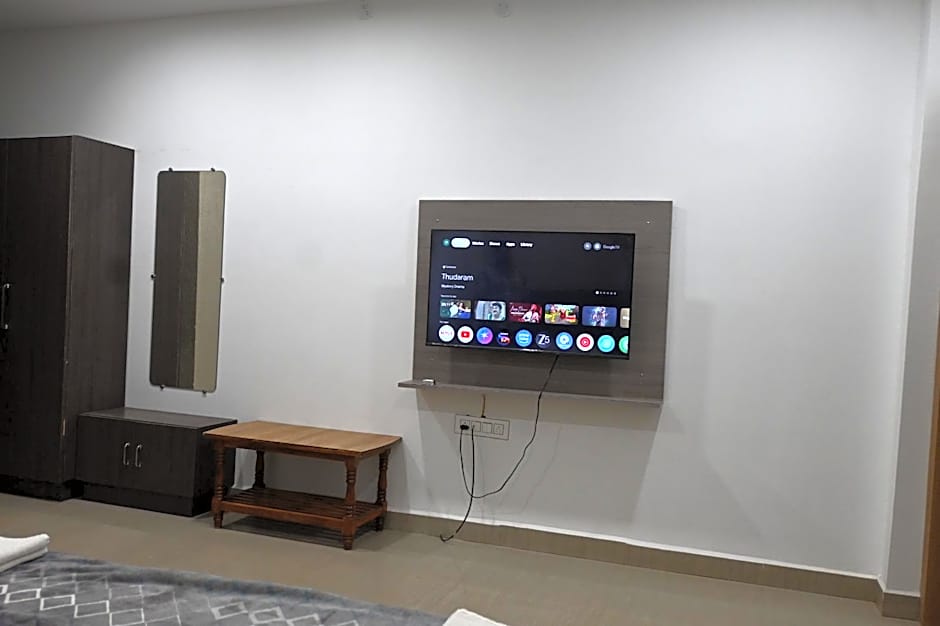 iROOMZ Hotel Vishwa Lodging