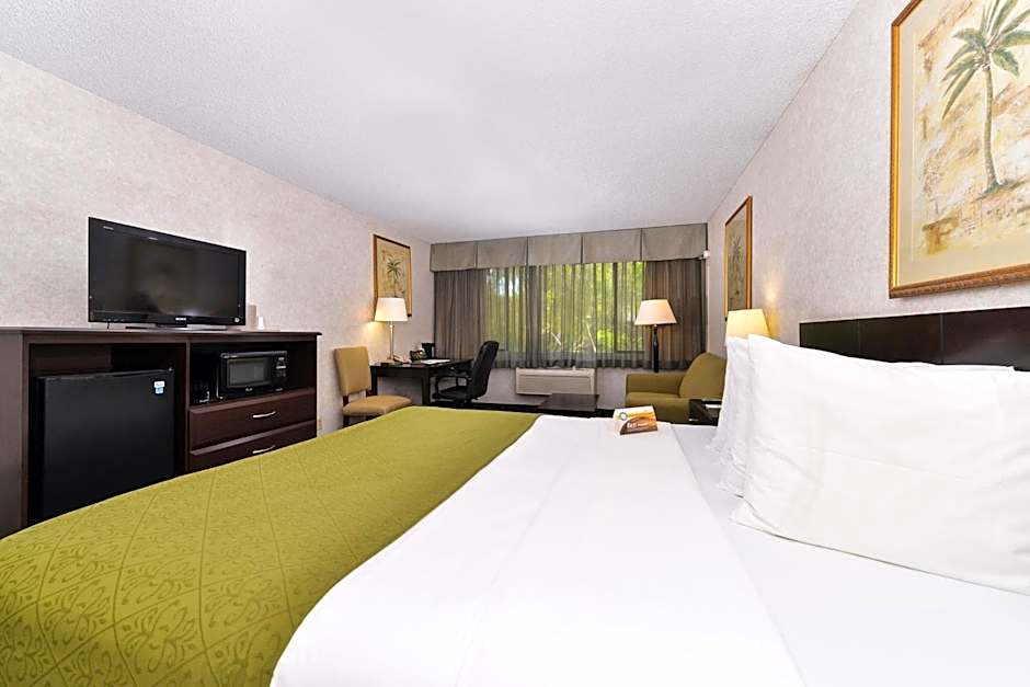 Quality Inn & Suites Montebello - Los Angeles