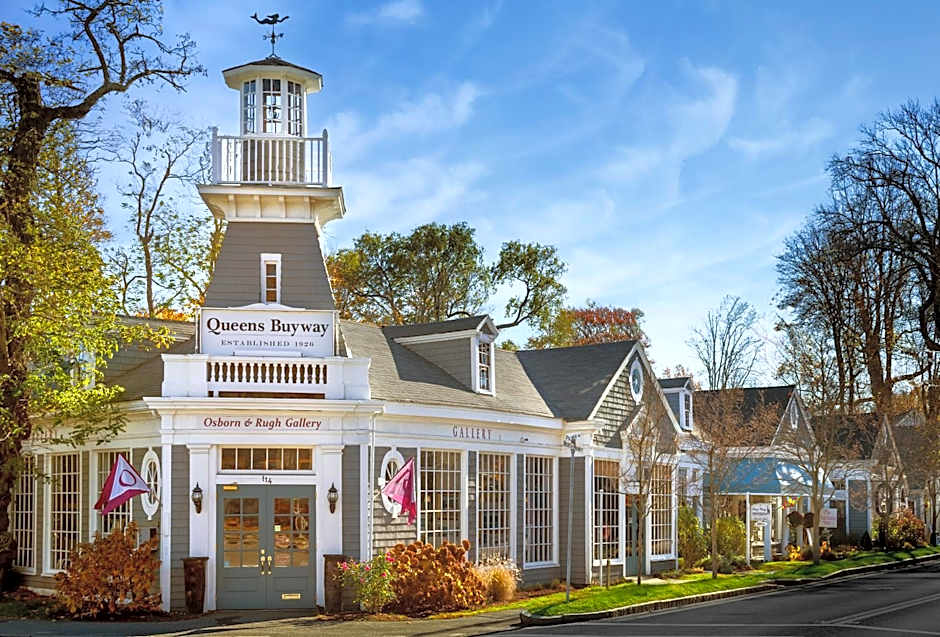 Inn On The Square