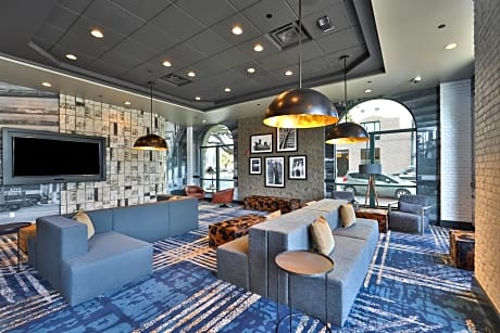 Hilton Garden Inn Savannah Historic District