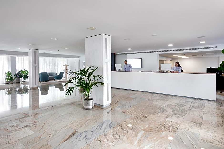 Alexandre Hotel La Siesta