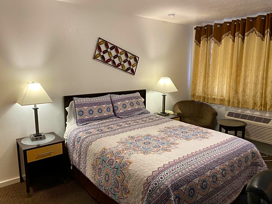 Motel West