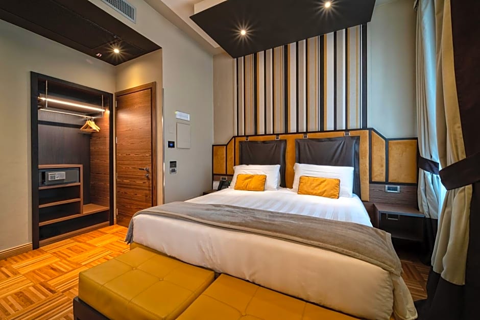 Solo Experience Hotel