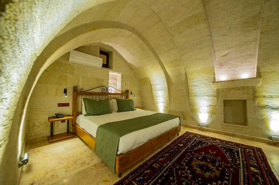 Ares Cave Suites