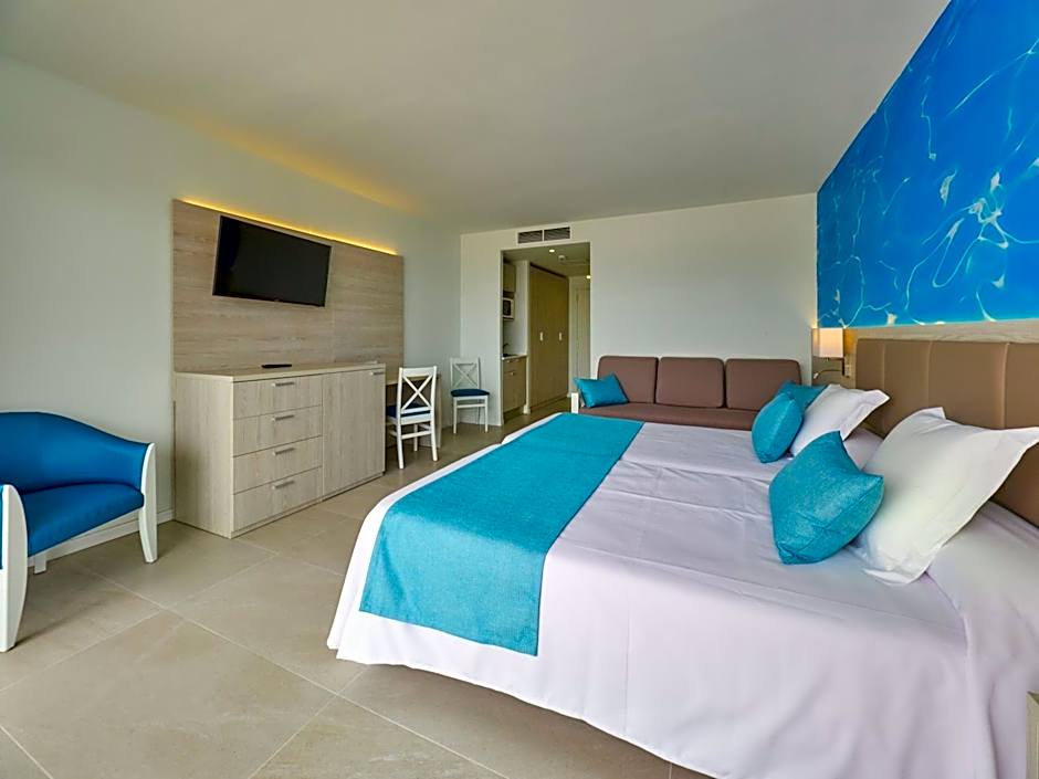 Aparthotel y Hotel Paguera Beach