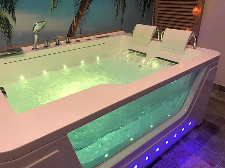 Le Mas Romantique avec Jacuzzi et Sauna privé