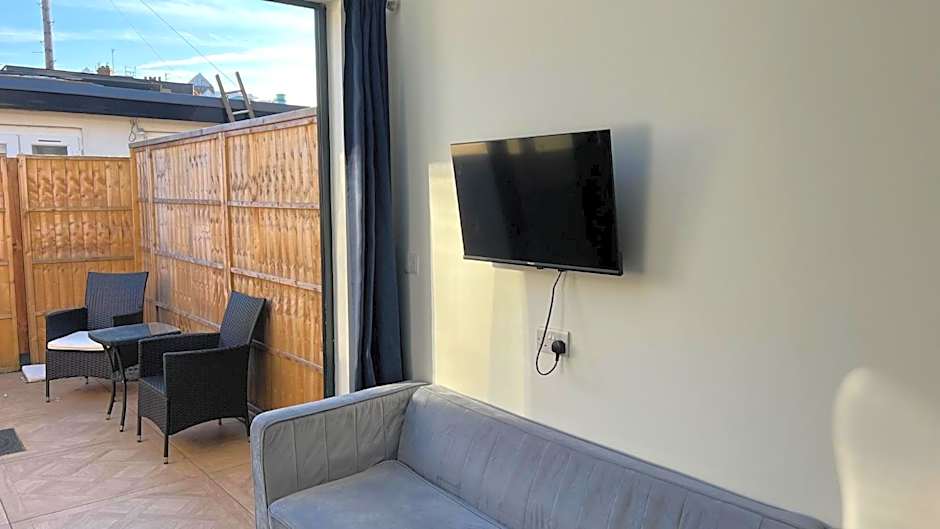 Luxurious London Studios