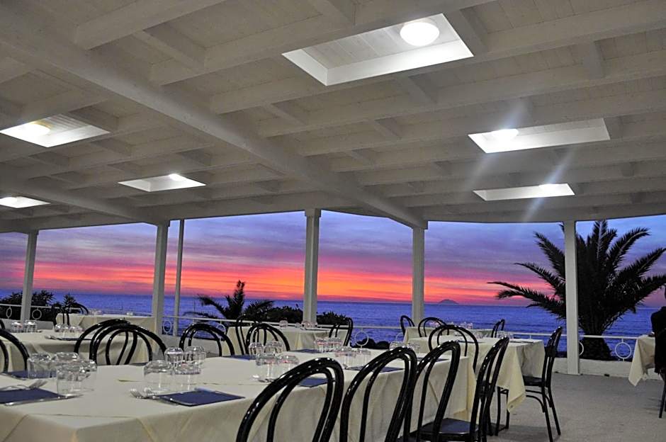 Hotel Ristorante La Scogliera - NUOVA GESTIONE