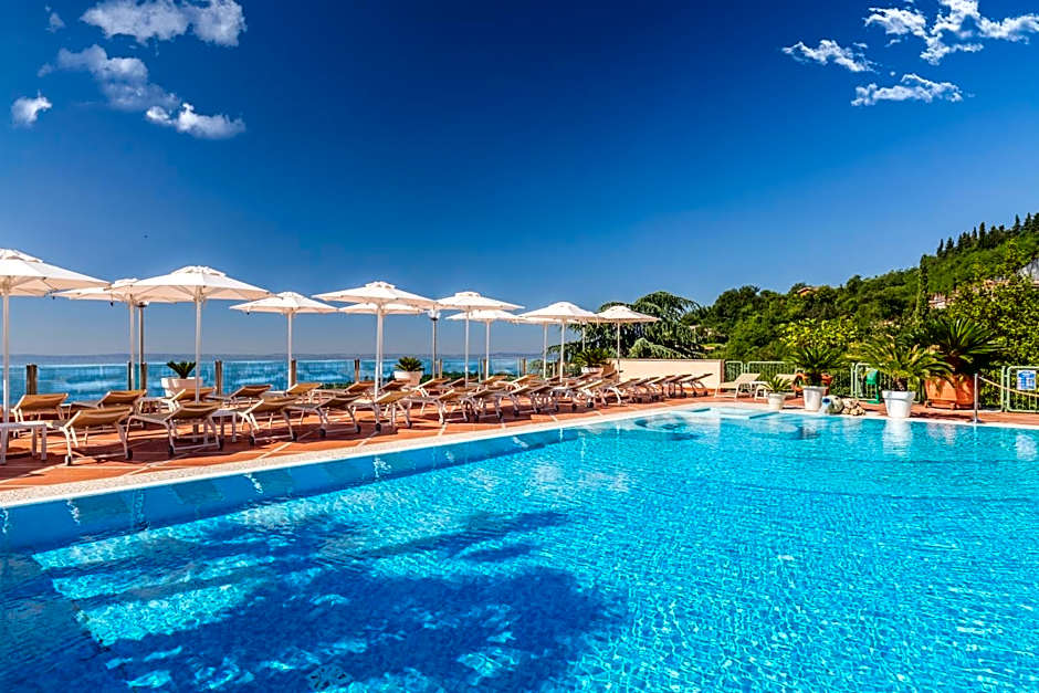 Madrigale Panoramic&Lifestyle Hotel