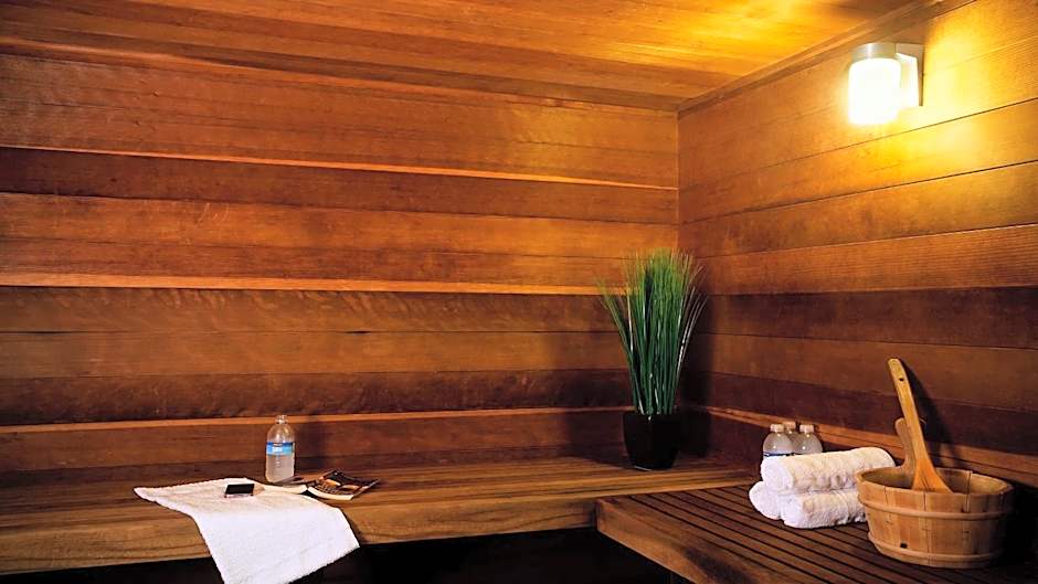 Holiday Inn Express & Suites Albany by IHG