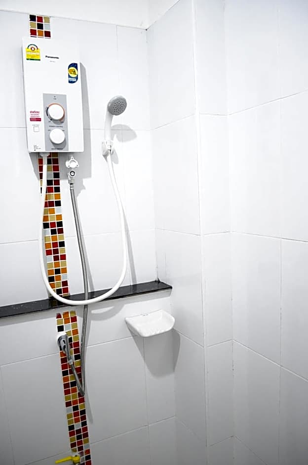 Paru Ville (service apartment)