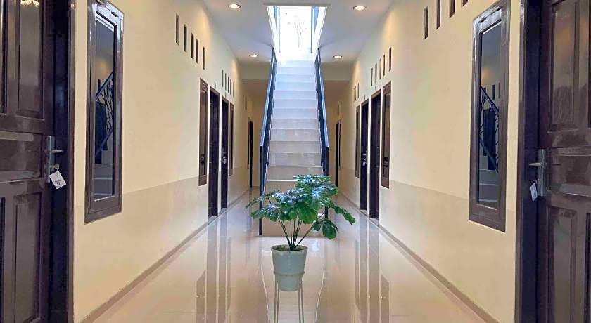 Hartono Inn Seturan Mitra RedDoorz